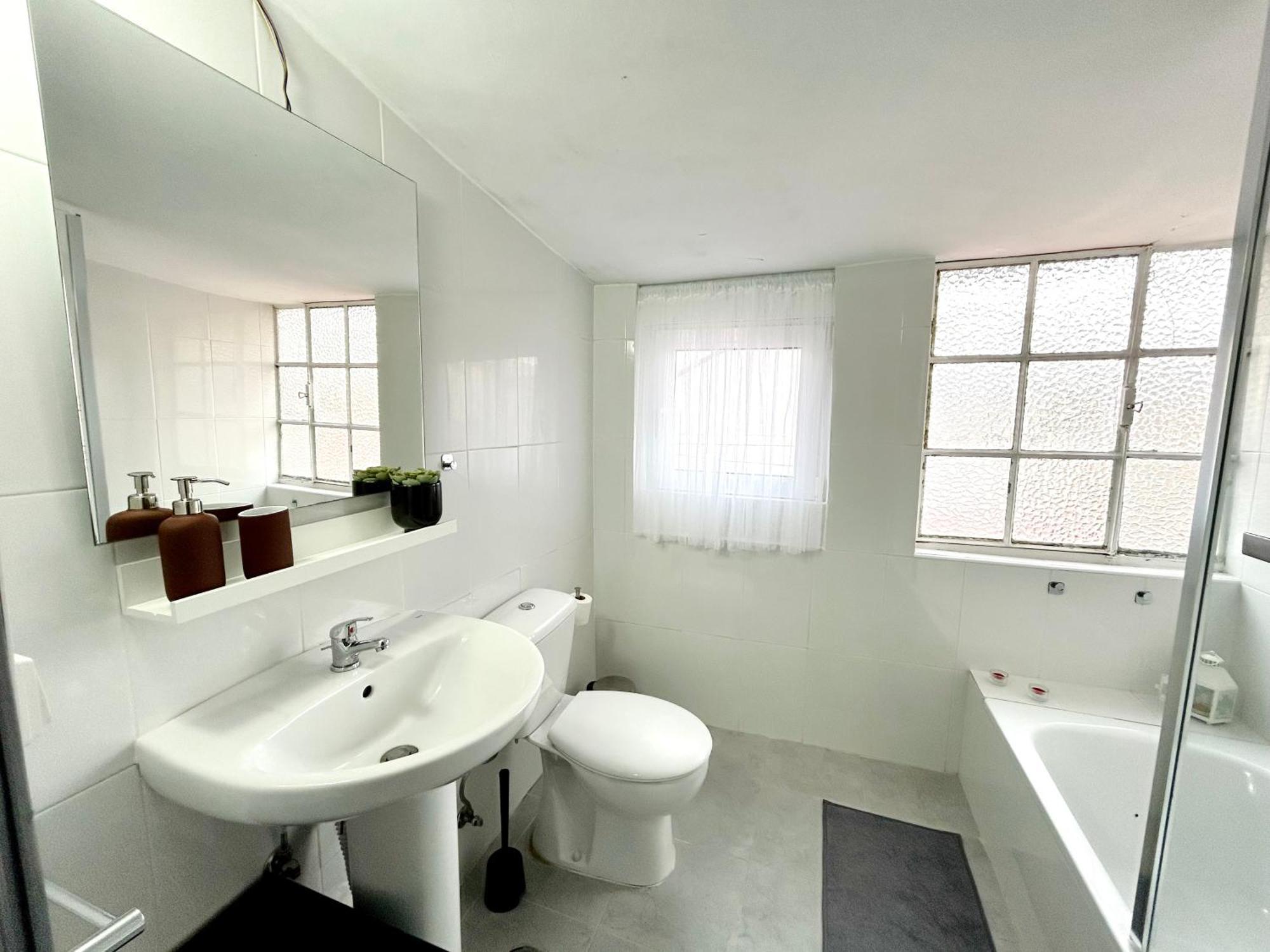 Low Cost Arroios Rooms Лиссабон Экстерьер фото